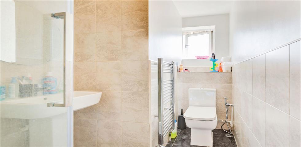 Stunning Sharers Apartment Greencroft Gardens, West Hampstead